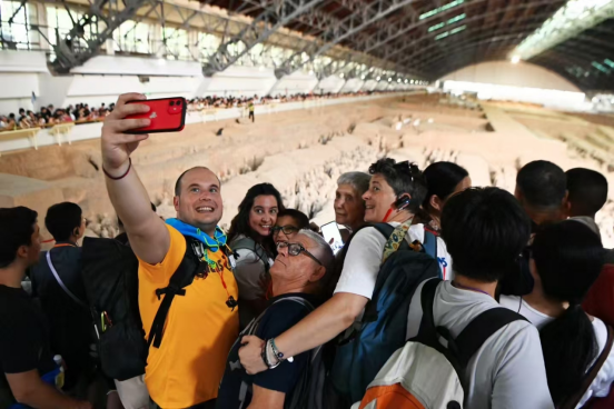 “从舌尖到心间：中国文化如何借旅游走向世界