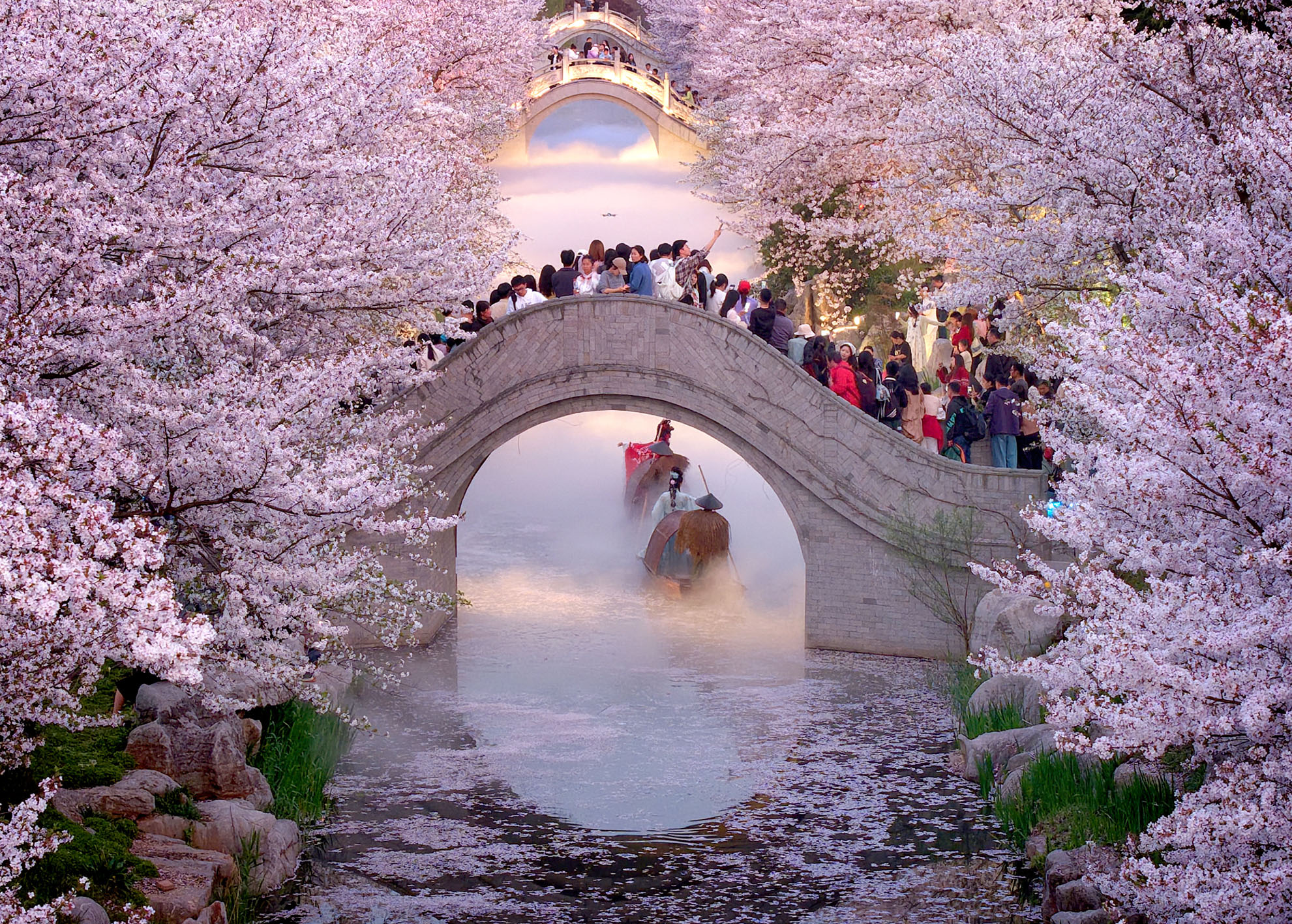 聚焦假日经济｜小长假“春意浓”消费新势力增长明显(图1)