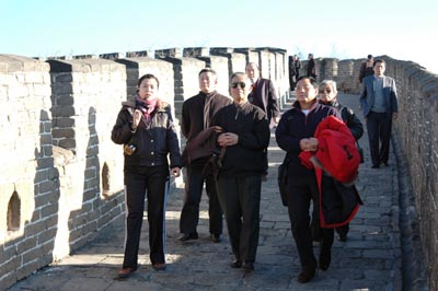 慕田峪长城2010年1月1日举办了第十六届登万