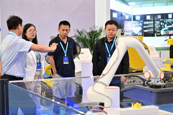第五届中国机场发展大会暨创新成果展在天津举办